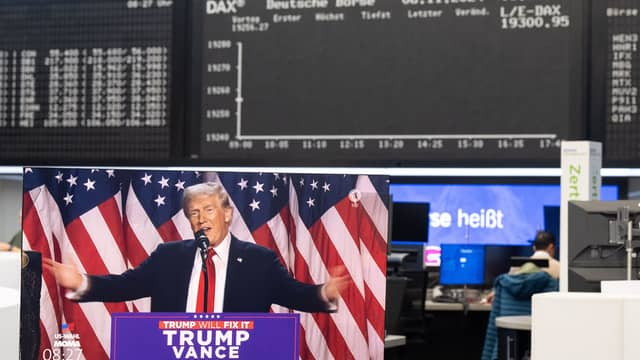 Trump feiert „80er“ mit Käfigkämpfen und Iran-Deal: Spektakel sorgt für Wirbel